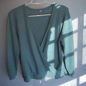 Teal Quater Sleeve V Neck Shirt